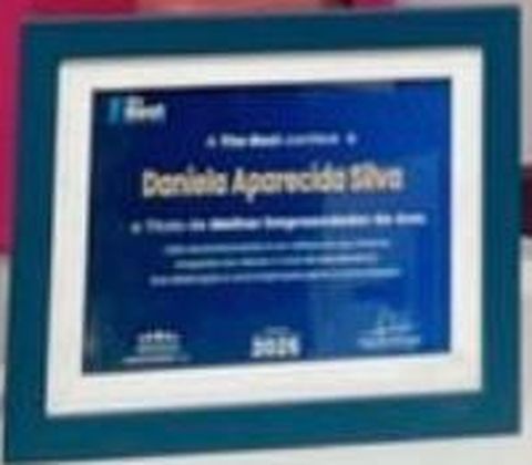 Certificado The Best de Melhor Empreendedora do Ano para Daniela Aparecida da Silva